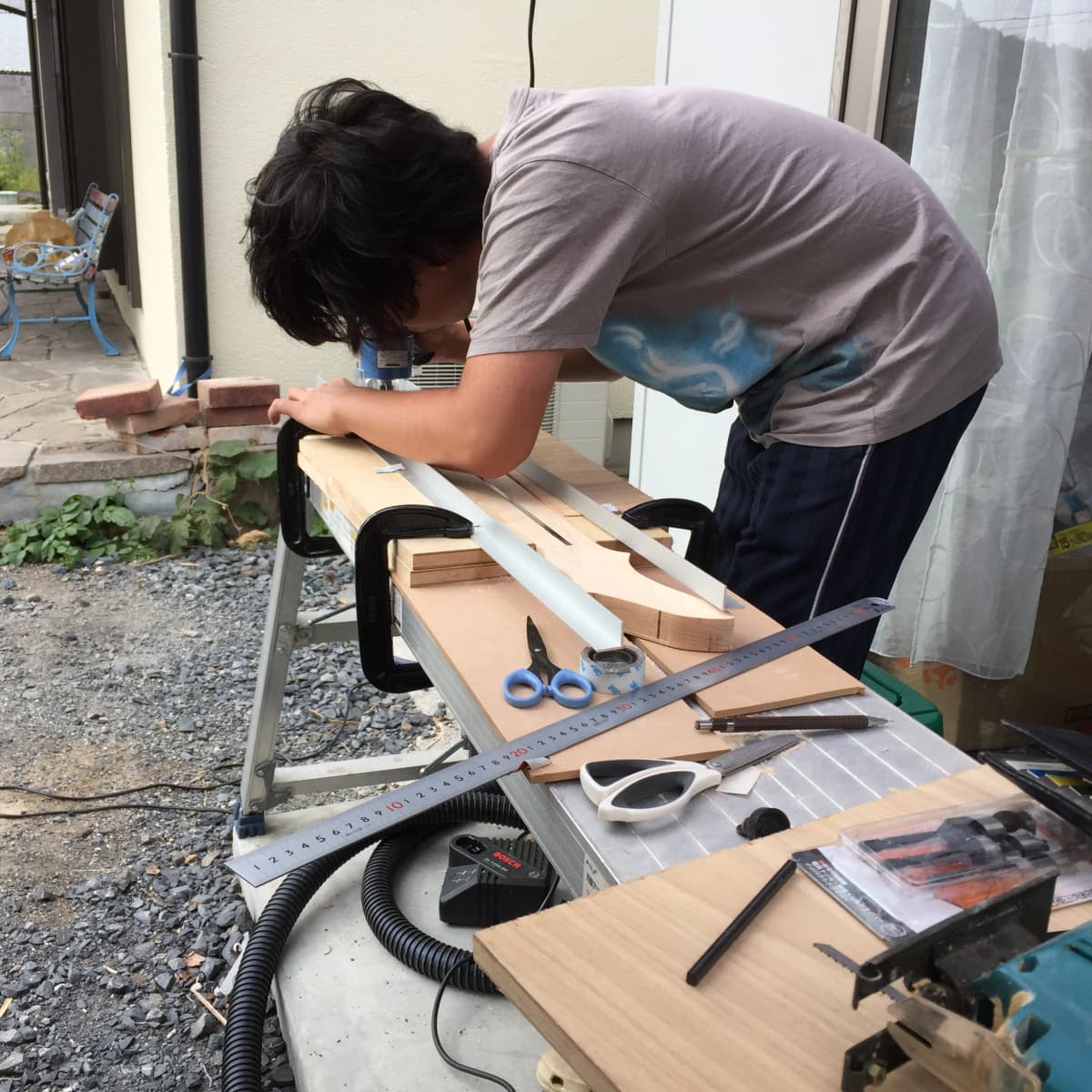 最初のギター制作風景